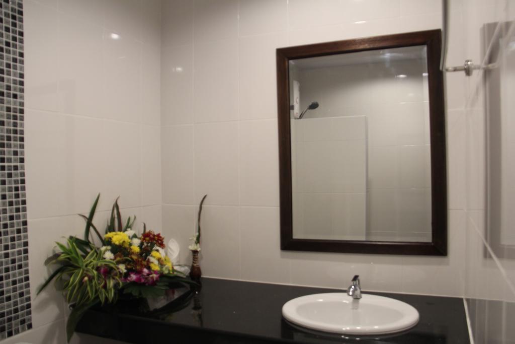 The Seashore Kamala Service Apartment Pokoj fotografie